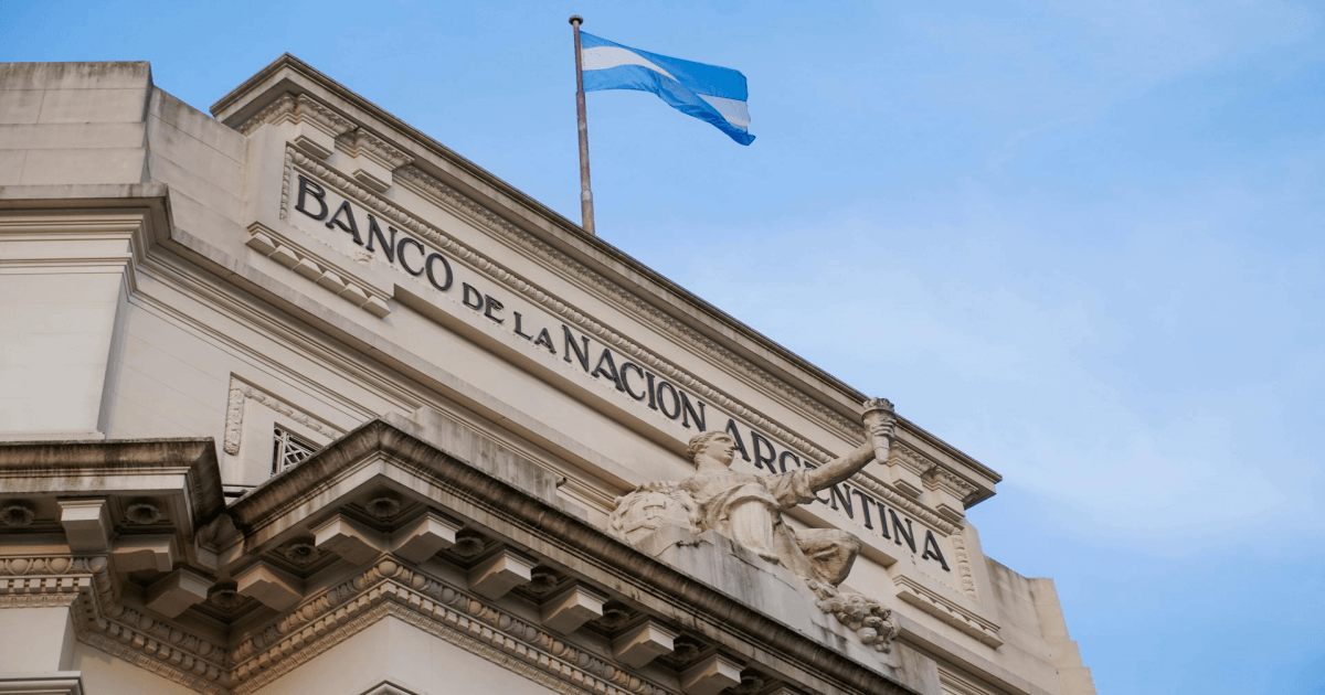 Argentina's $20 Billion Bank Loan Faces Major Hurdle as Wall Street Demands Guarantees
